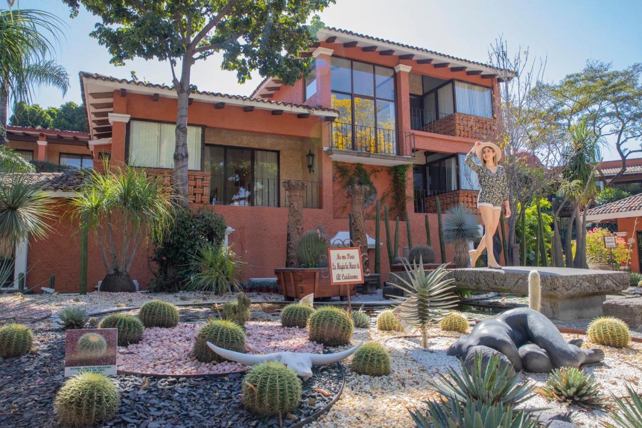 오스테리아 라스 퀸타 호텔 앤드 스파 쿠에르나바카 외부 사진 The house of the artist in La Jolla, California